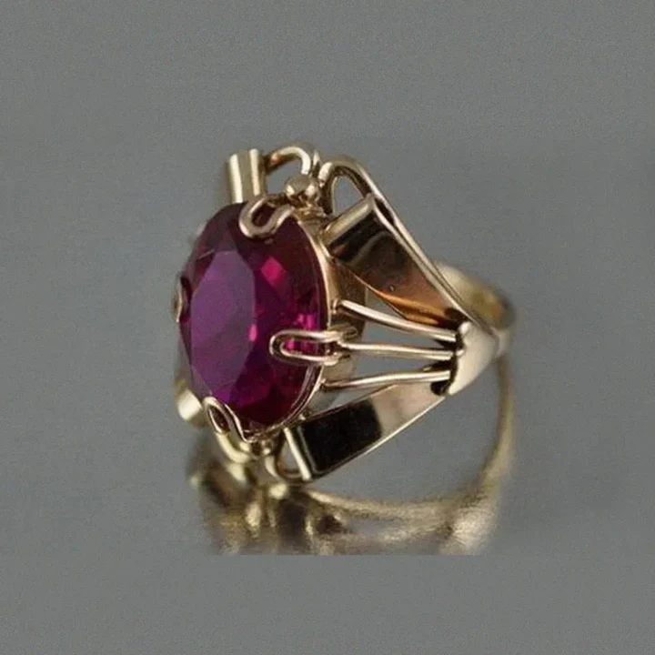 Antique Gold Garnet Crystal Ring