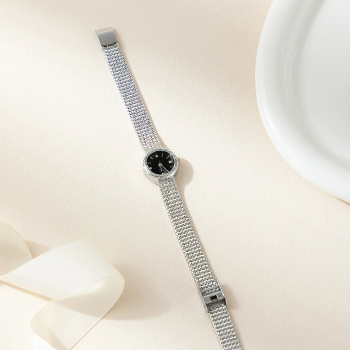 Tyla™ | Sophisticated Gold Round Dial Watch