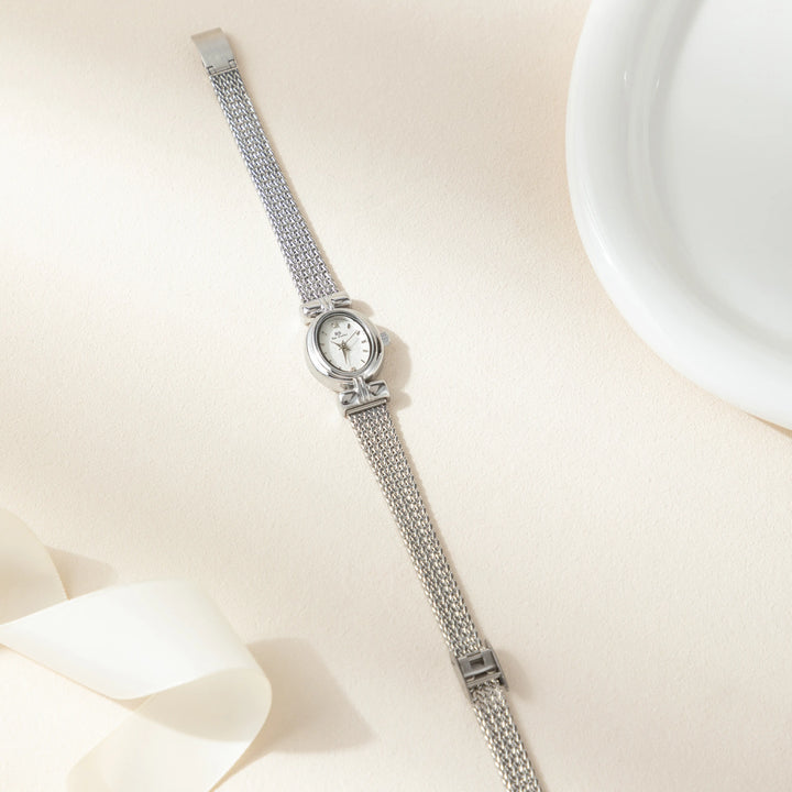 Mira™ | Sophisticated Oval Timepiece
