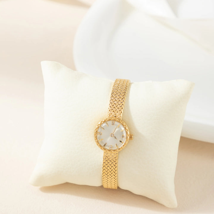Tyla™ | Sophisticated Gold Round Dial Watch