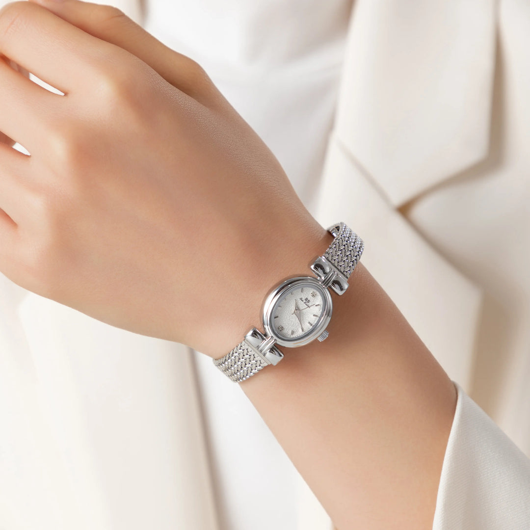 Mira™ | Sophisticated Oval Timepiece