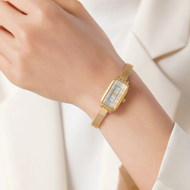 Phila™ | Sophisticated Timepiece with Textured Gold Band