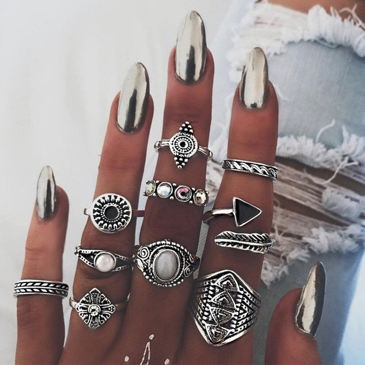 Distinctive Packaging Featuring 8 to 12 Rings
