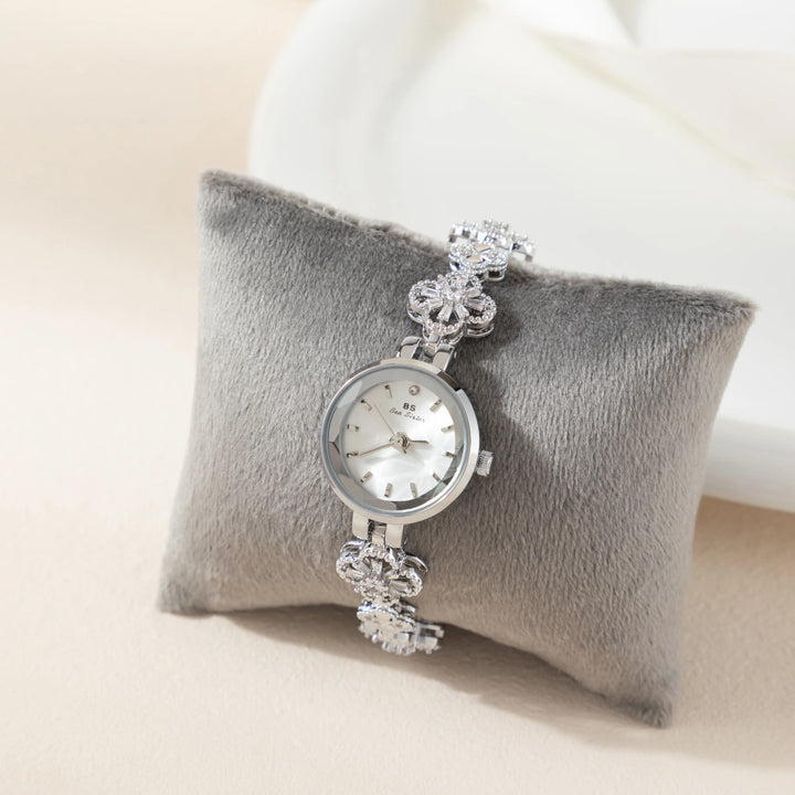 Elara™ | Stylish Gold-Finished Watch with a Fun Design