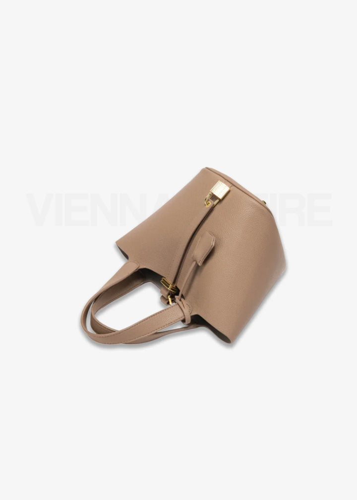 Odette – Minimalist Bucket Bag with Gold Detail