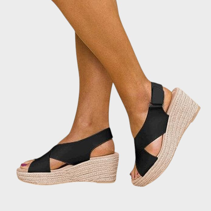 Katinka | Stylish Low-Heeled Sandals with Cross Straps