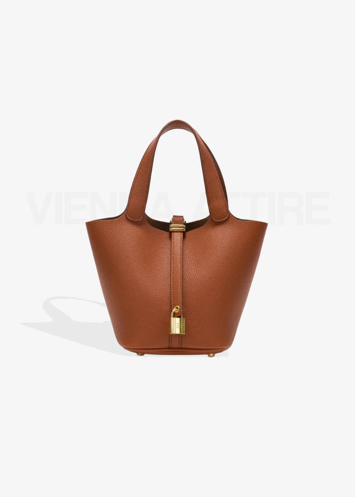 Odette – Minimalist Bucket Bag with Gold Detail