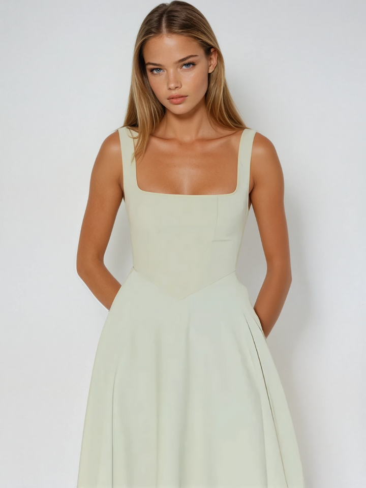 Scarlett Grace | Sophisticated Dress