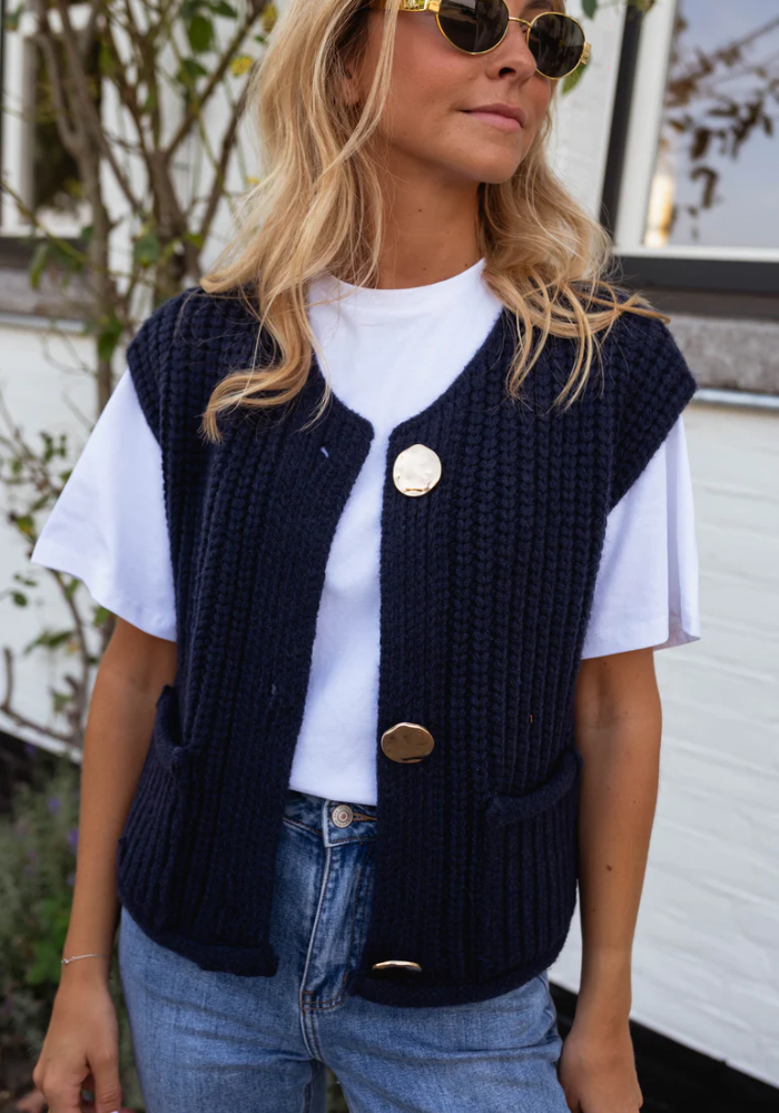 FENJA™ | Elegante Layering-Strickweste