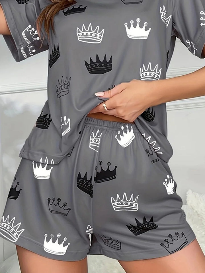 Women's 2-Piece Heart Print Pajama Set: Short Sleeve Top & Cozy Elastic Waistband Shorts for Ultimate Comfort