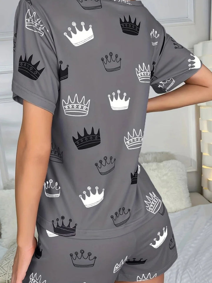 Women's 2-Piece Heart Print Pajama Set: Short Sleeve Top & Cozy Elastic Waistband Shorts for Ultimate Comfort