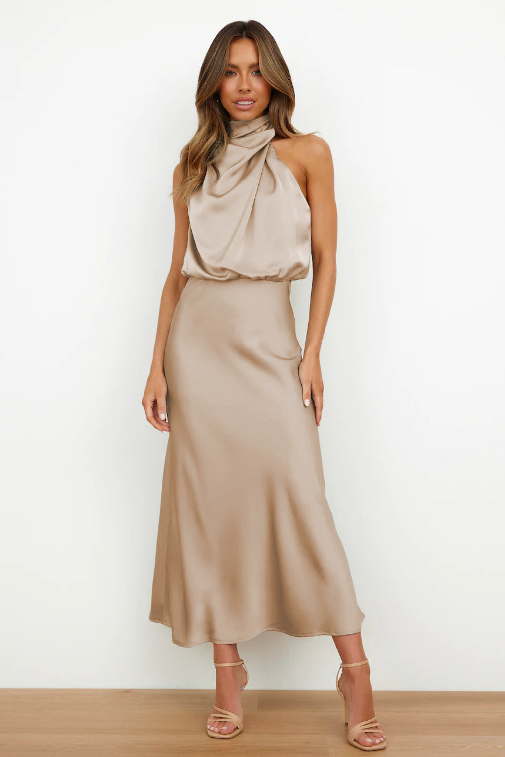Lydia | Langes Halterneck-Kleid