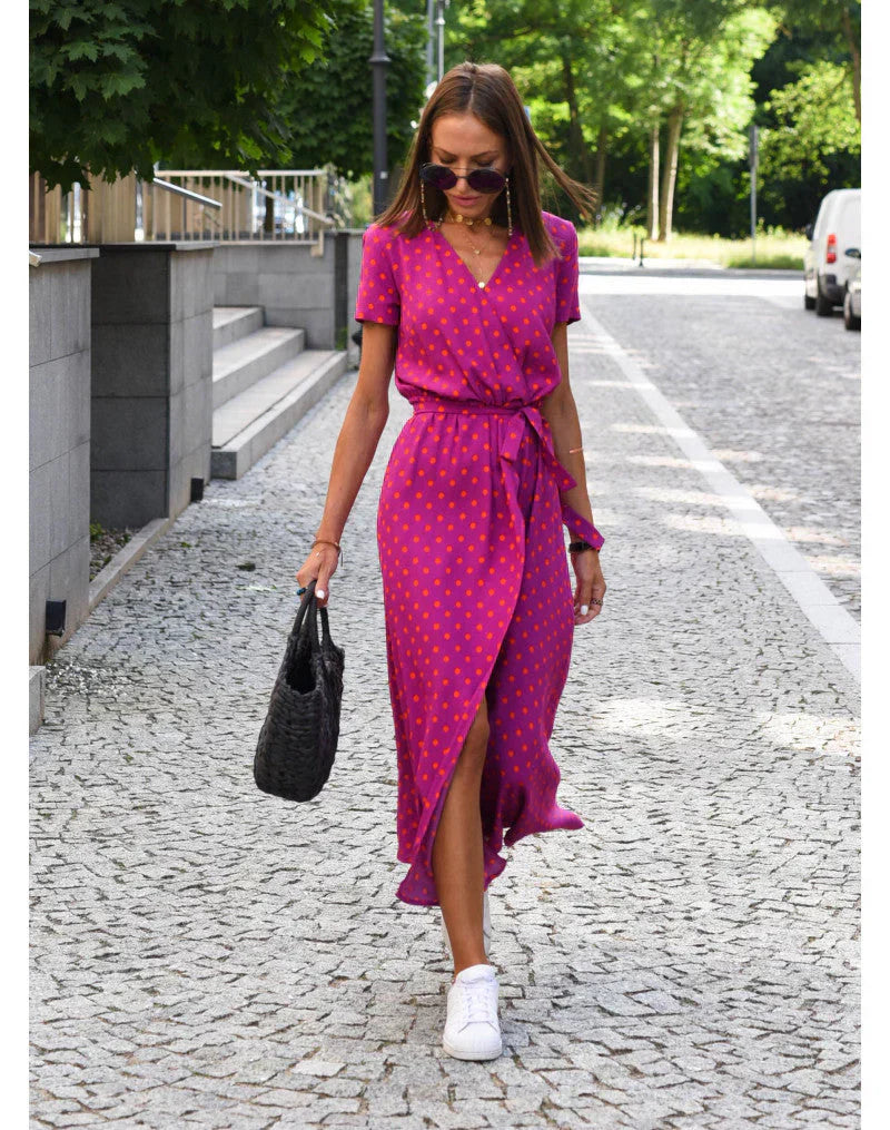 Suzanne - Chic V-Neck Elegance Dress
