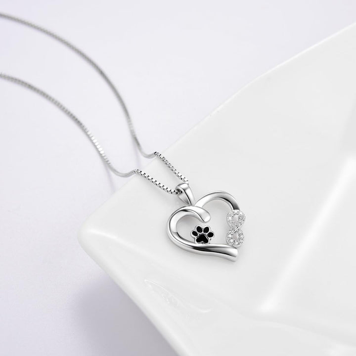 Sorea - Heart Necklace Adorned with an Infinity Symbol