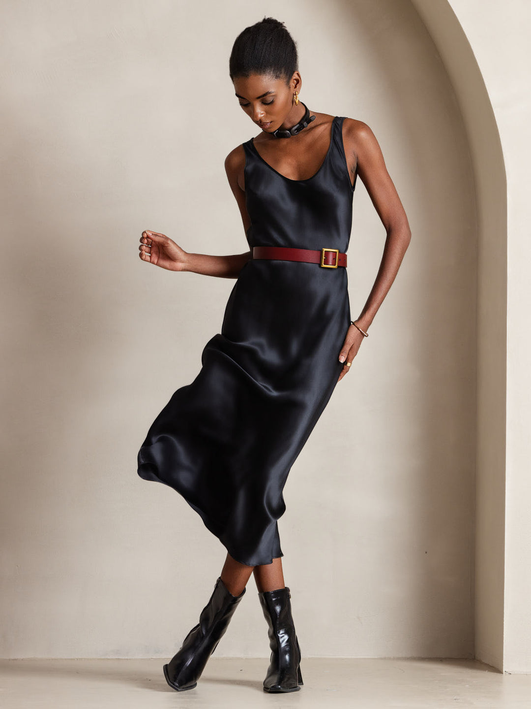 Elegant Sleeveless Long Dress with Wide Silk Straps