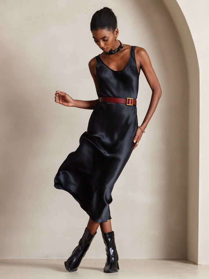 Elegant Sleeveless Long Dress with Wide Silk Straps