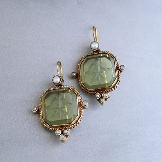Classic Green Pearl Earrings