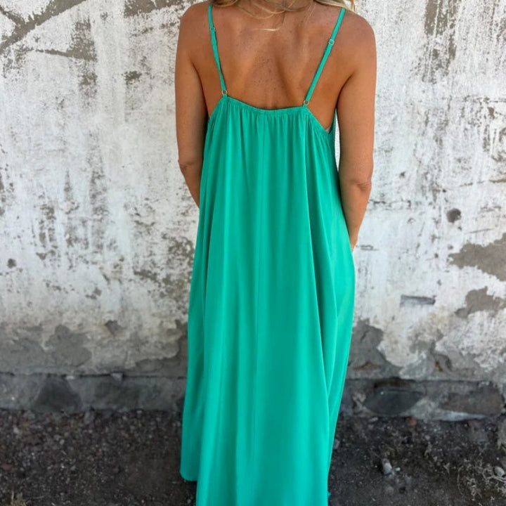 🌟New Arrival: Elegant V-Neck Maxi Dress with Spaghetti Straps and Lace - Hot Sale for Women! 🔥